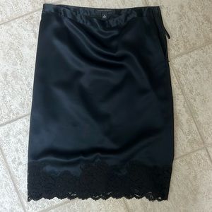 Banana republic satin skirt